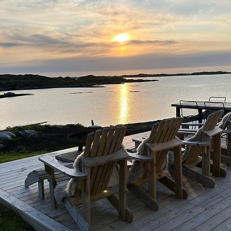 Villa Borgvag - A Unique Seafront Villa In The Heart Of Lofoten Bostad Eksteriør bilde