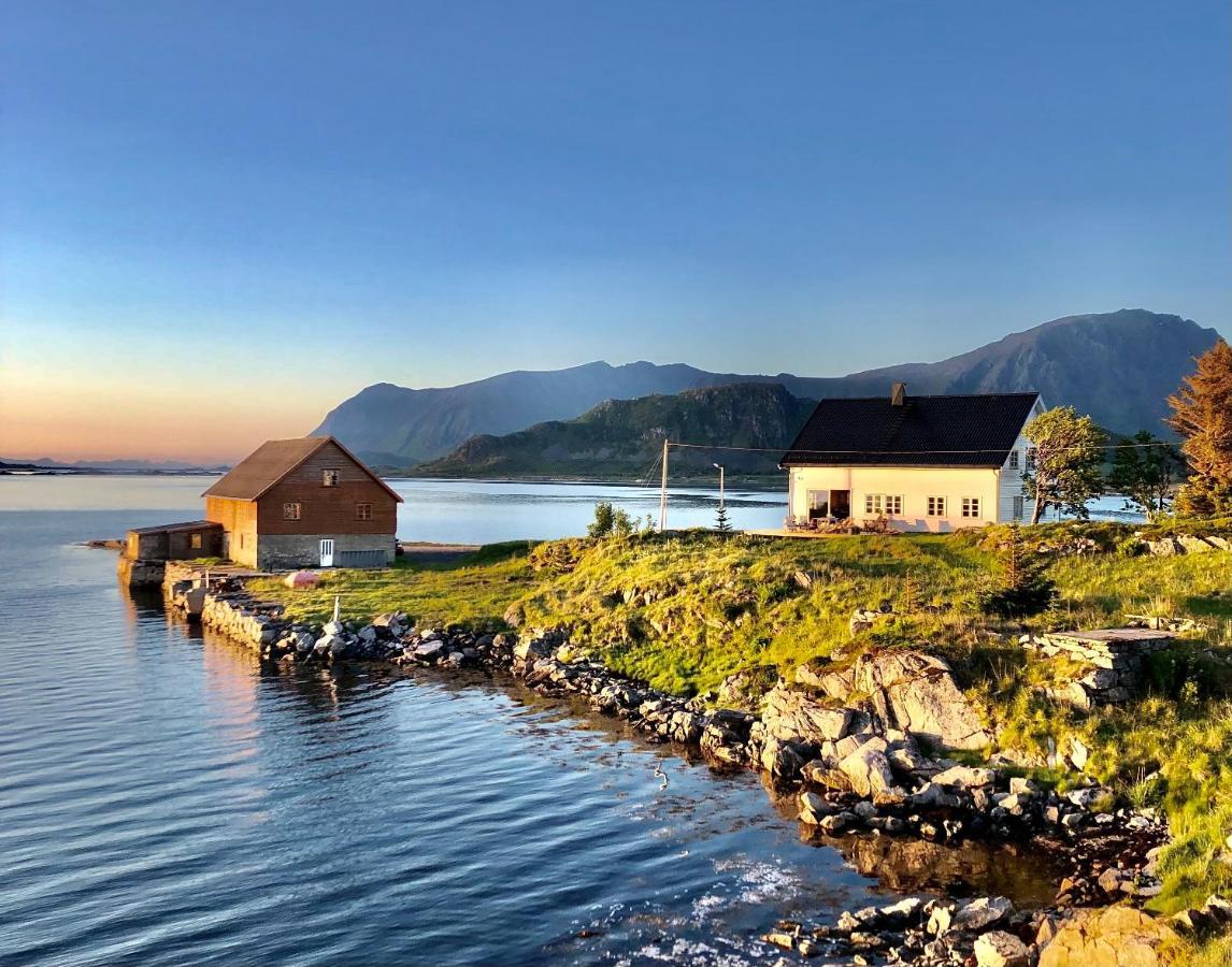 Villa Borgvag - A Unique Seafront Villa In The Heart Of Lofoten Bostad Eksteriør bilde