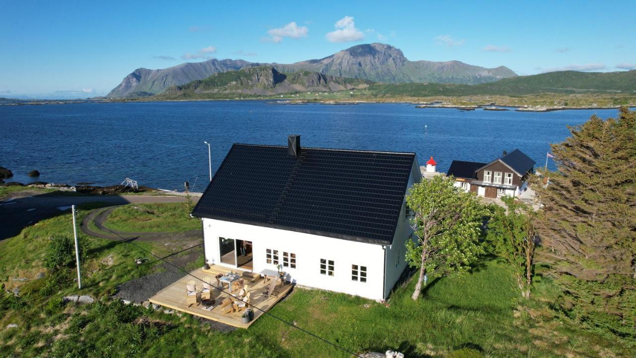 Villa Borgvag - A Unique Seafront Villa In The Heart Of Lofoten Bostad Eksteriør bilde