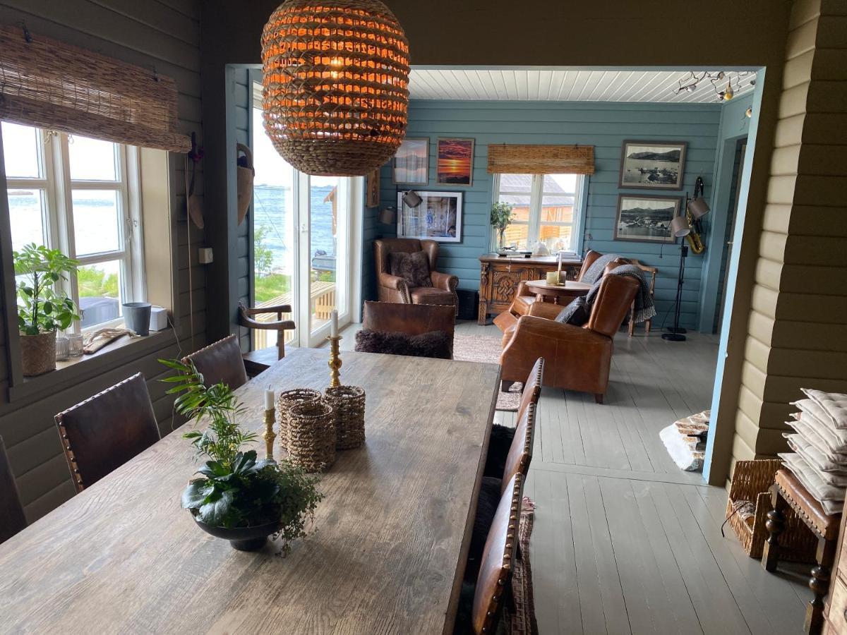 Villa Borgvag - A Unique Seafront Villa In The Heart Of Lofoten Bostad Eksteriør bilde