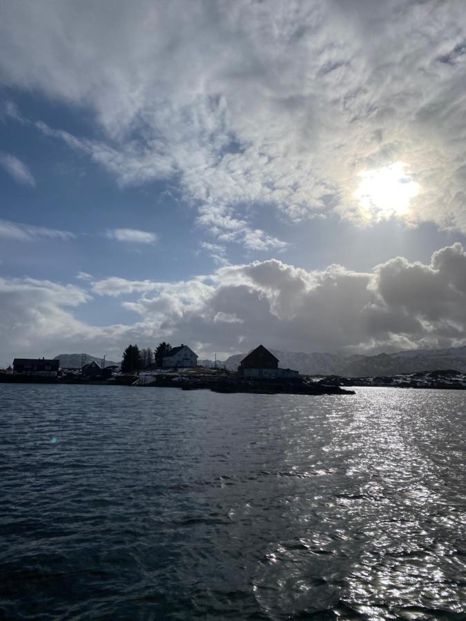 Villa Borgvag - A Unique Seafront Villa In The Heart Of Lofoten Bostad Eksteriør bilde