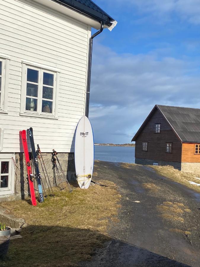 Villa Borgvag - A Unique Seafront Villa In The Heart Of Lofoten Bostad Eksteriør bilde