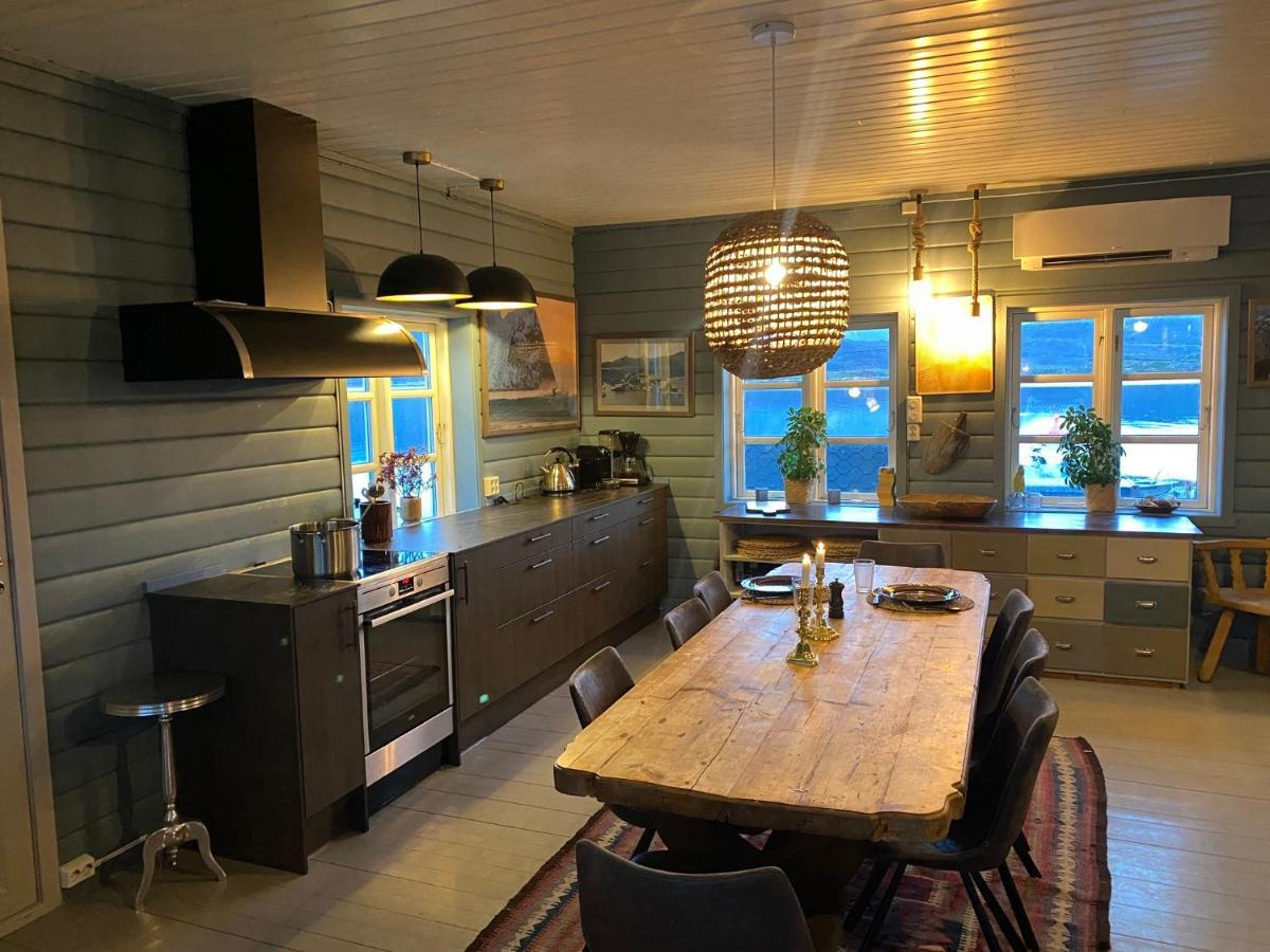 Villa Borgvag - A Unique Seafront Villa In The Heart Of Lofoten Bostad Eksteriør bilde